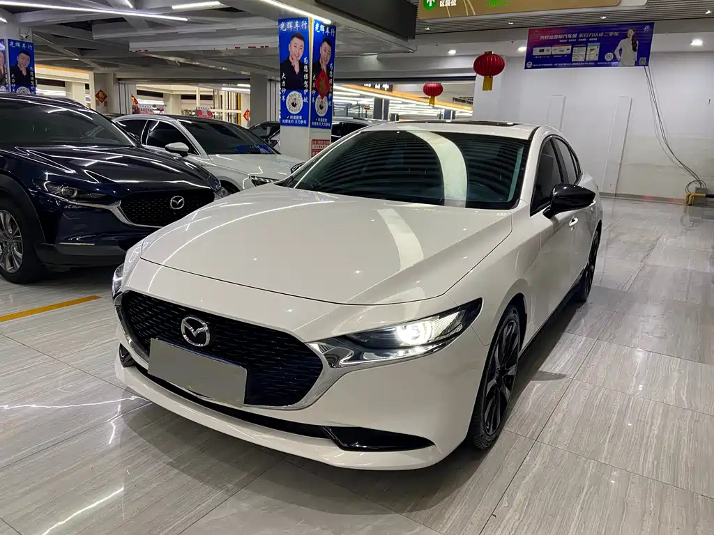 Mazda 3 Axela 2023