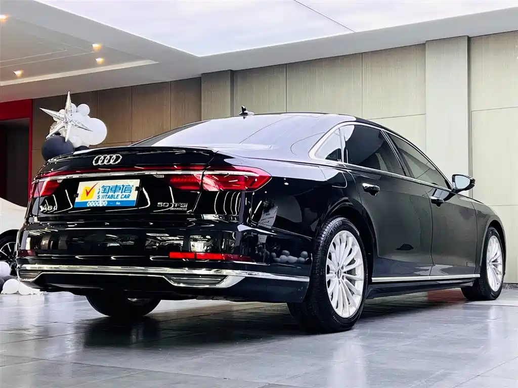 Audi A8 2020 — фото 4