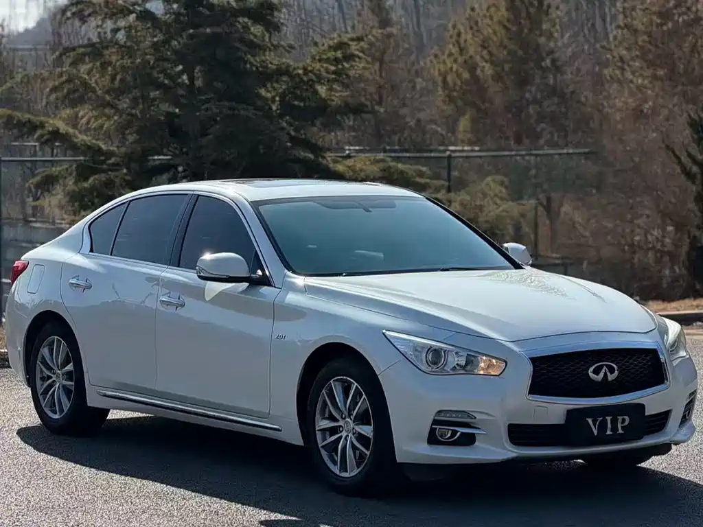 Infiniti Q50L 2017 — фото 2