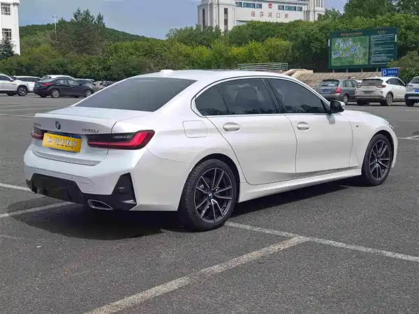 BMW 3 Series 2023