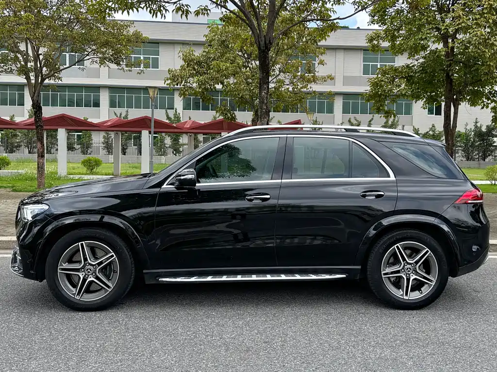 Mercedes-Benz GLE 2020 — фото 16