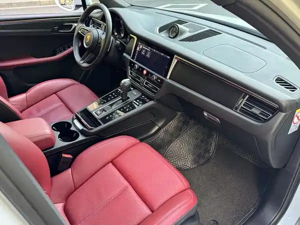 Porsche Macan 2023