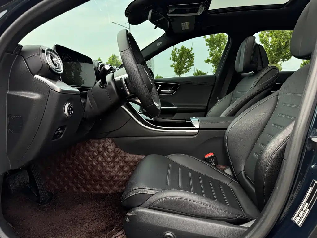 Mercedes-Benz C-Class 2021