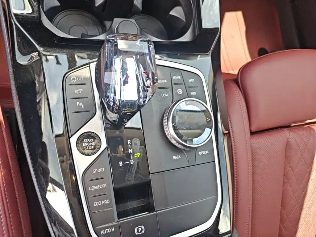 BMW iX3 2023 — фото 14