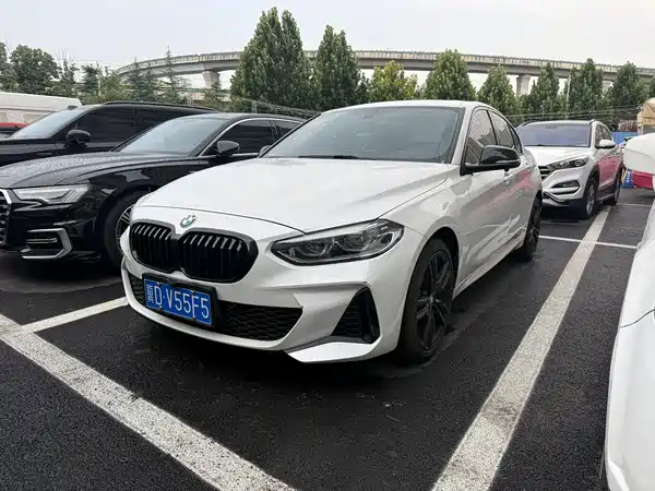 BMW 1 Series 2023