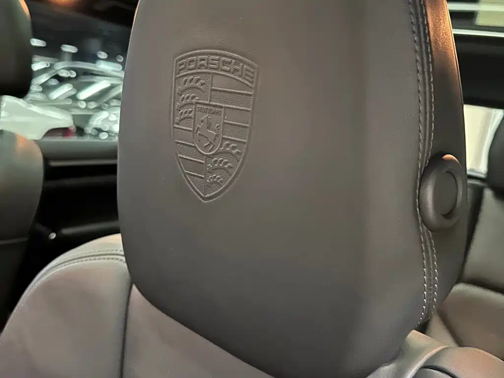 Porsche Cayenne 2017 — фото 17