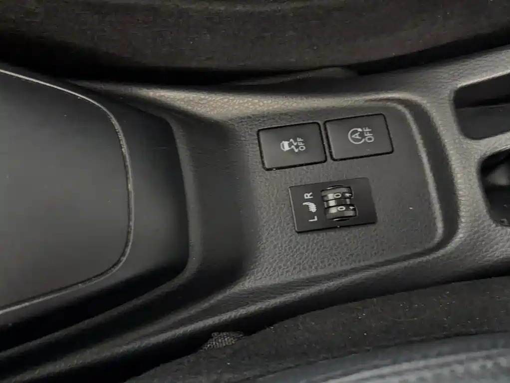 Toyota Yaris L 2019