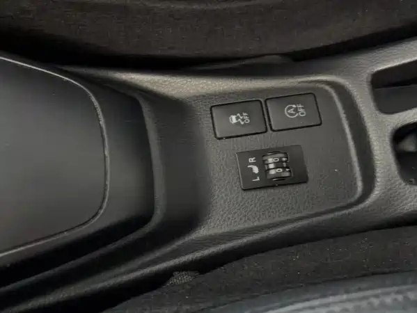 Toyota Yaris L 2019