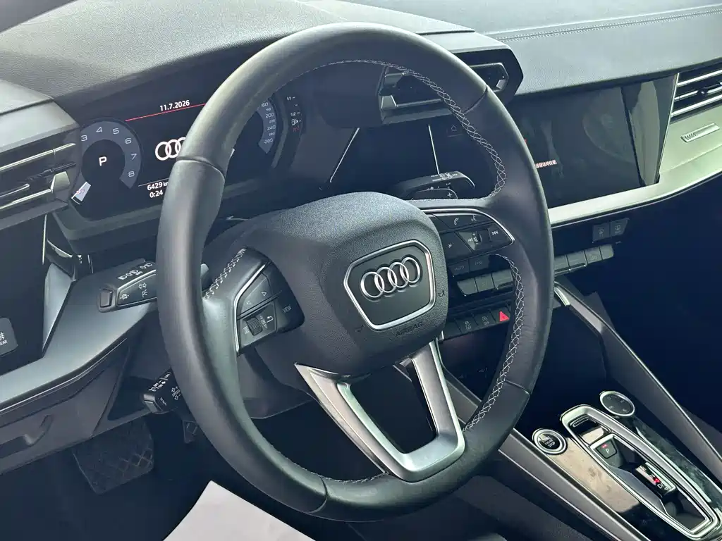 Audi A3 2025 — фото 8