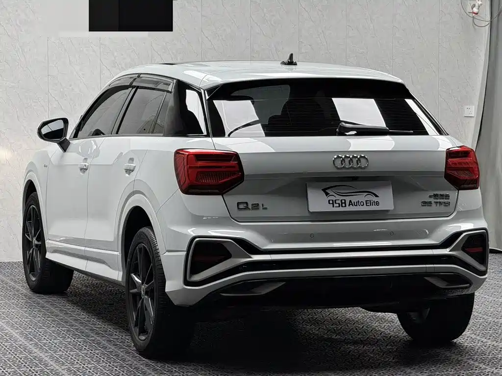 Audi Q2L 2022 — фото 10