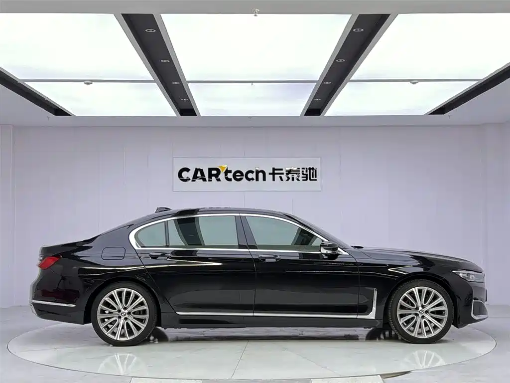 BMW 7 Series 2020 — фото 6