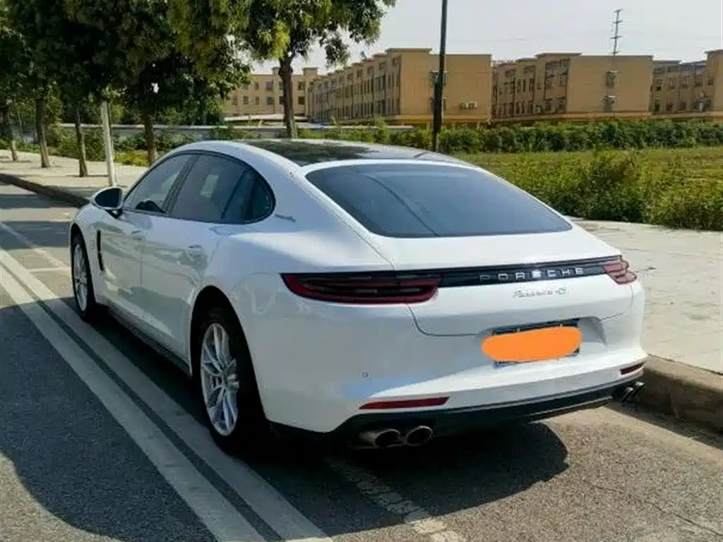 Porsche Panamera 2017 — фото 2