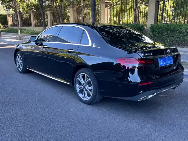 Mercedes-Benz E-Class 2022