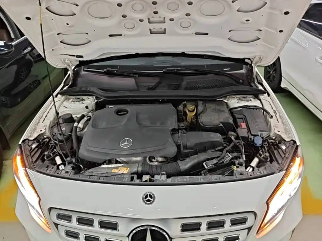 Mercedes-Benz GLA 2018 — фото 20