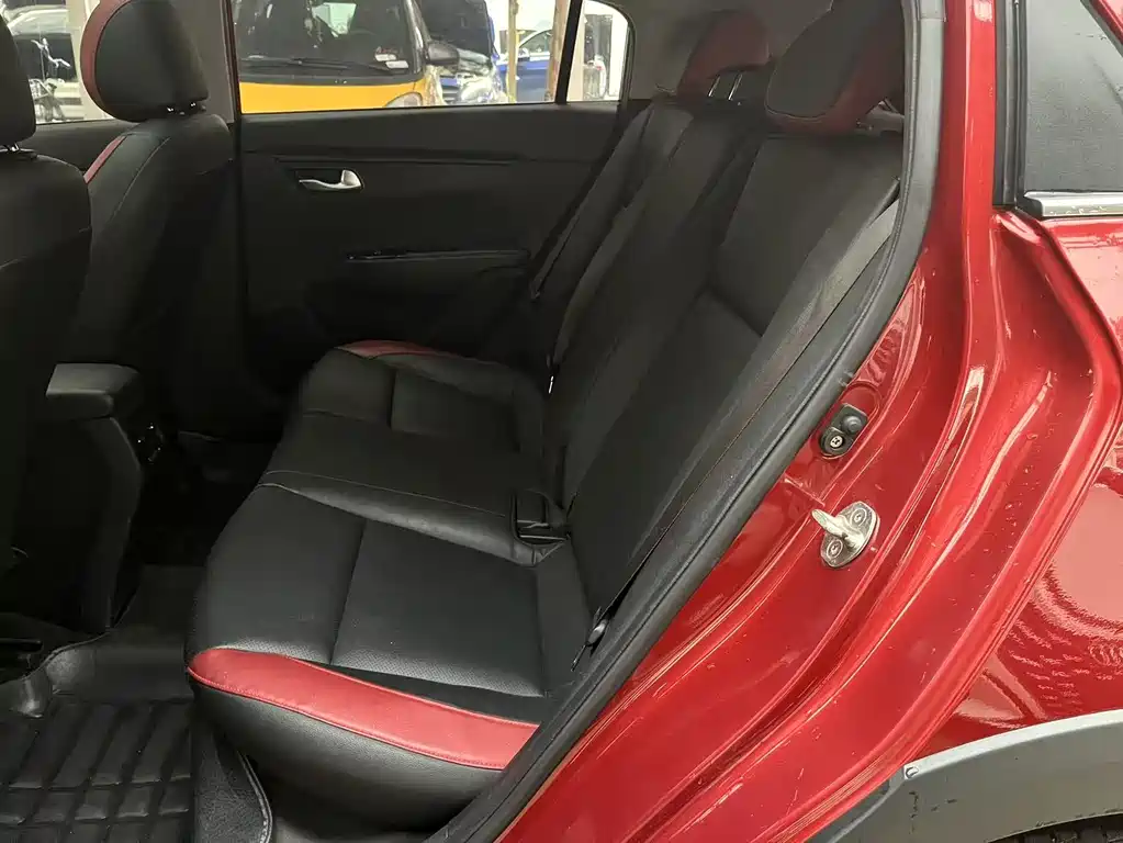 Kia KX Cross 2019 — фото 12
