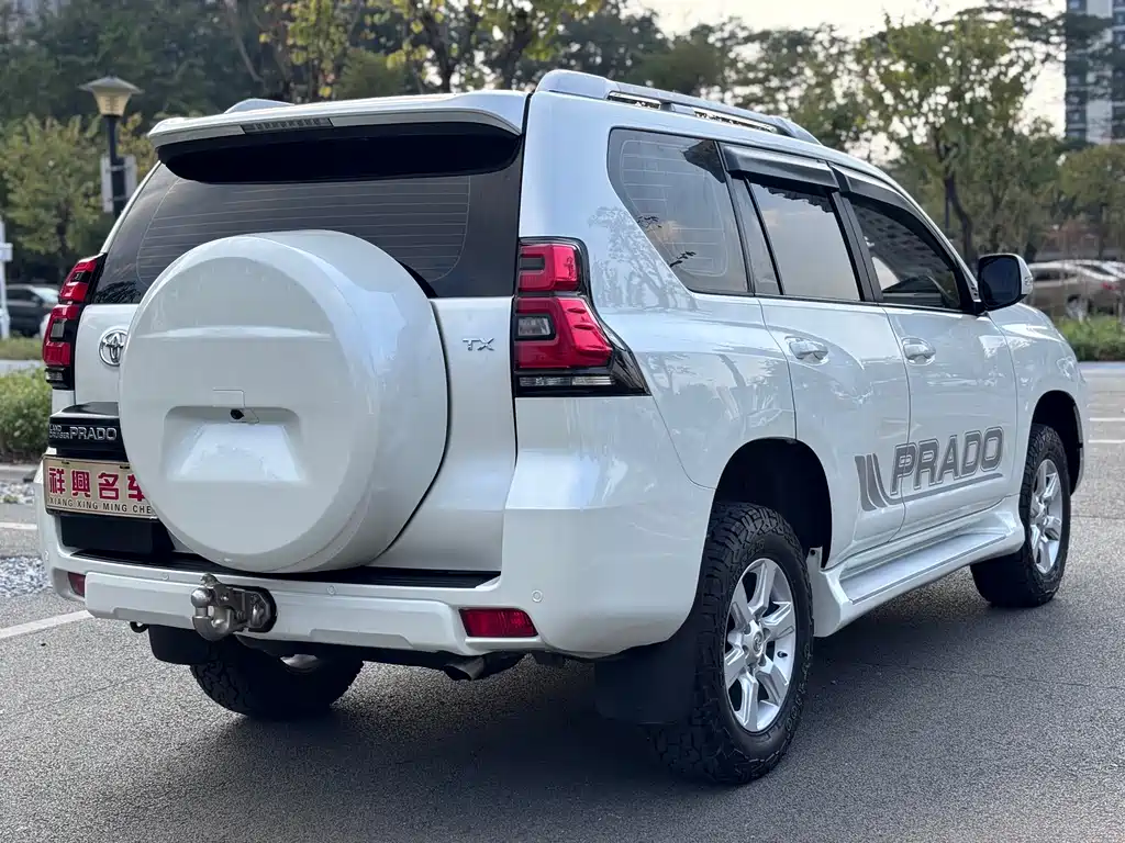 Toyota Prado 2018 — фото 11