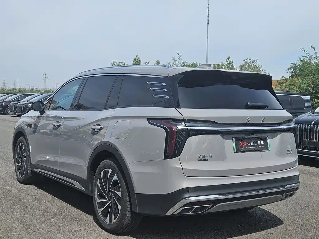 Hongqi HS7 PHEV 2024 — фото 7