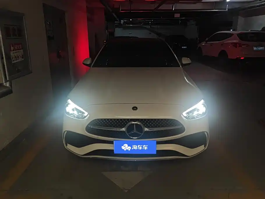 Mercedes-Benz C-Class 2024