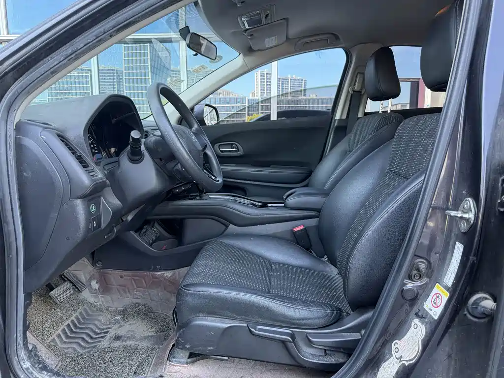 Honda Vezel 2015