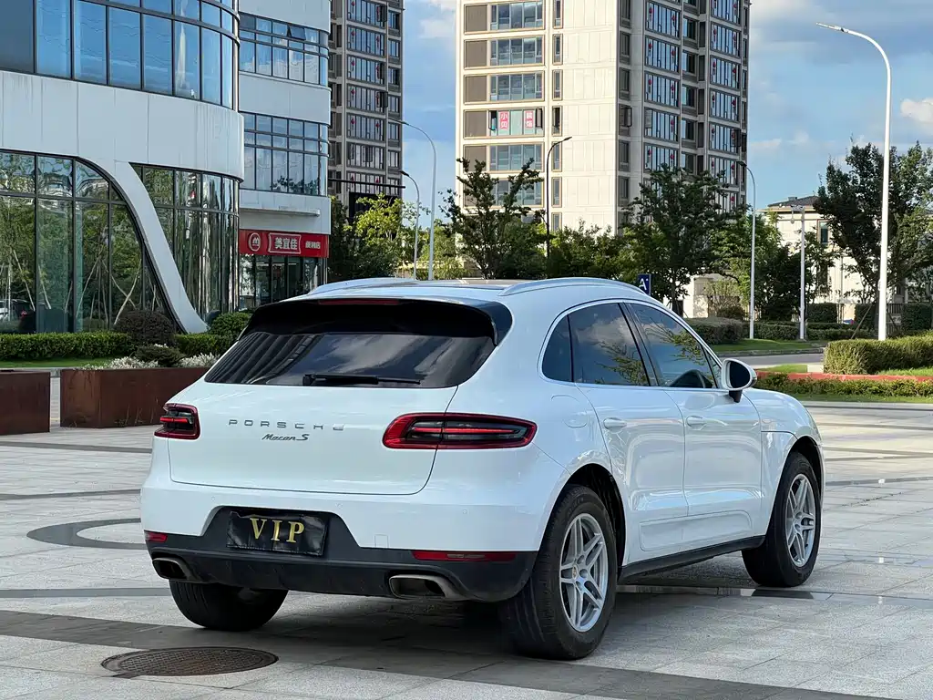 Porsche Macan 2017 — фото 5