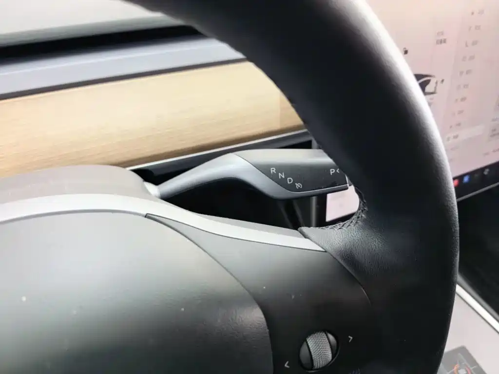Tesla Model 3 2022 — фото 14