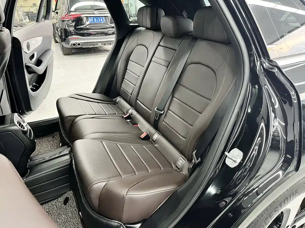 Mercedes-Benz GLC 2022 — фото 16