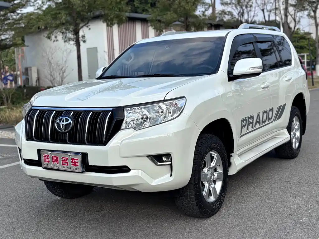 Toyota Prado 2018 — фото 1