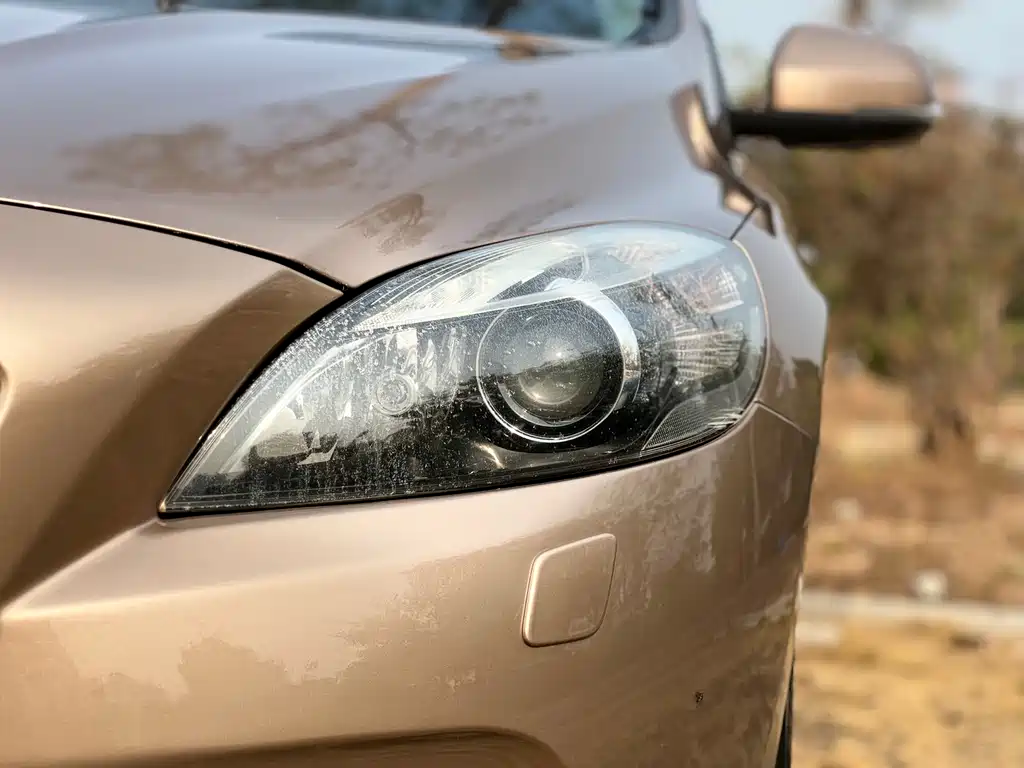 Volvo V40 2016 — фото 19