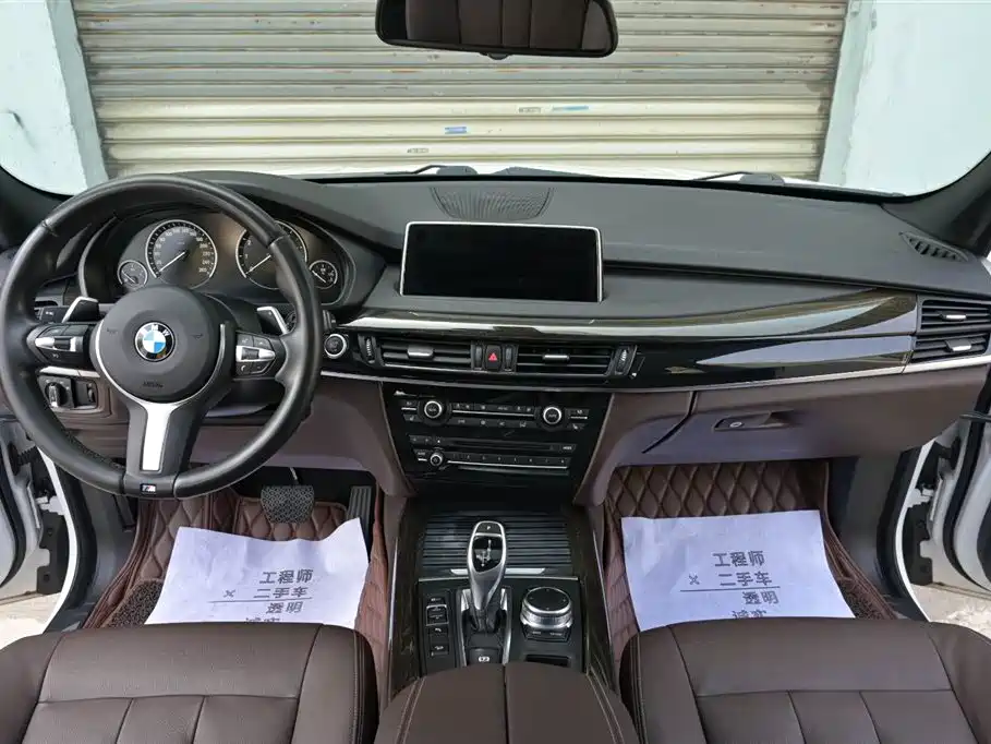 BMW X5 2017 — фото 9
