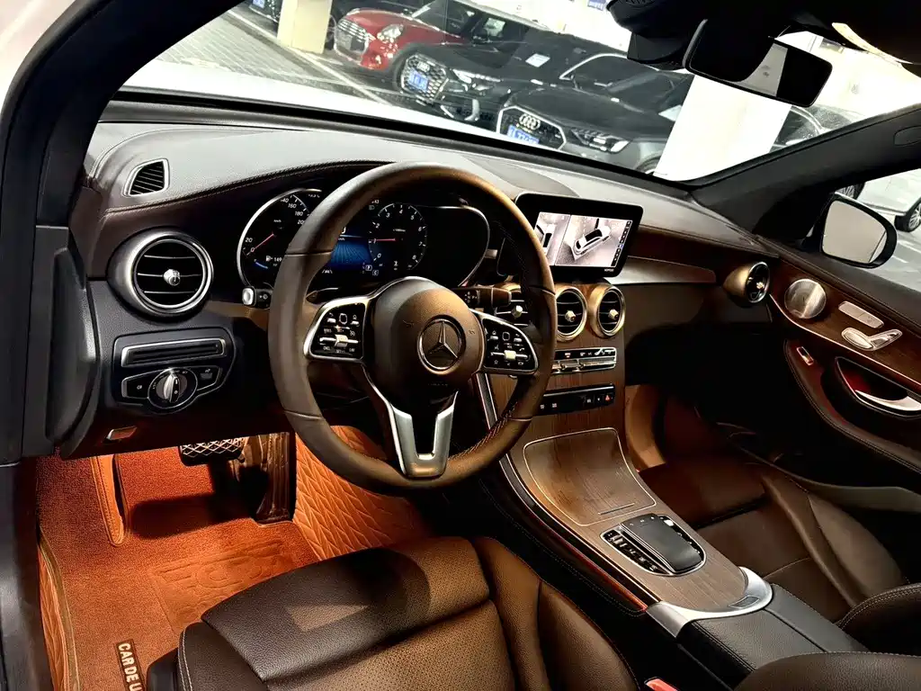 Mercedes-Benz GLC 2021