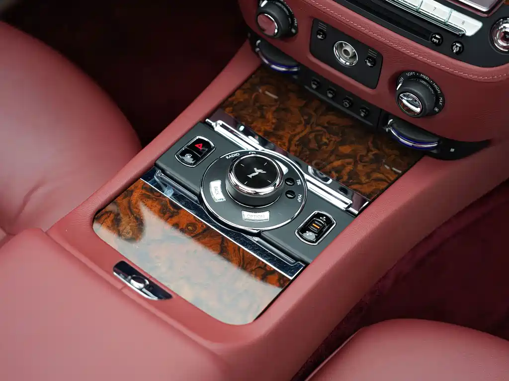 Rolls-Royce Ghost 2014 — фото 19