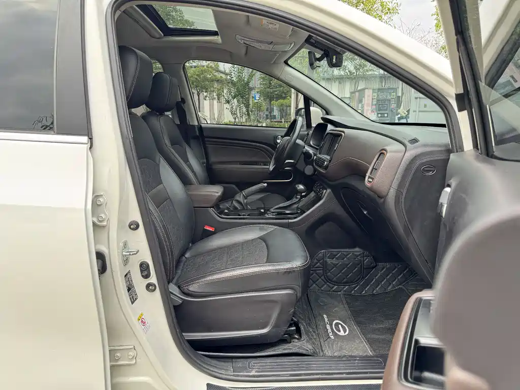 GAC Trumpchi GS3 2019 — фото 13