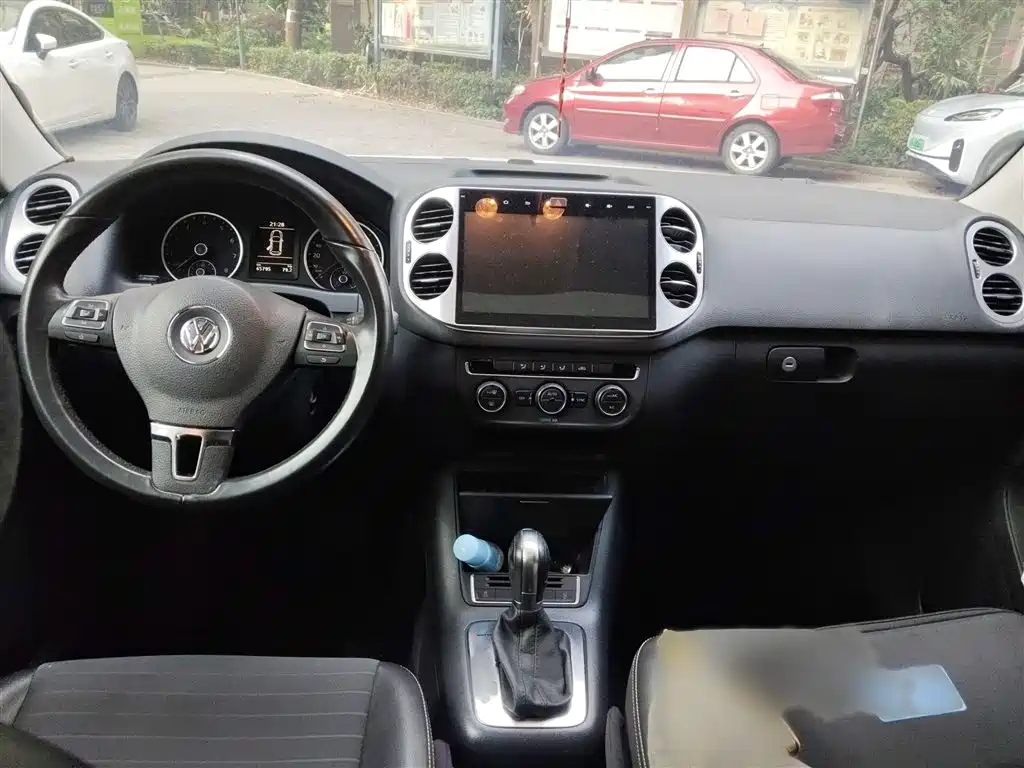 Volkswagen Tiguan 2017 — фото 13