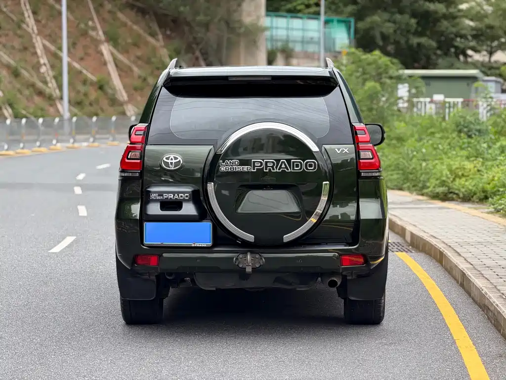 Toyota Prado 2019 — фото 13