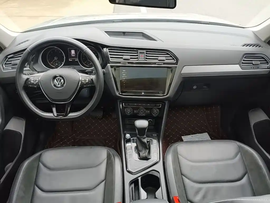 Volkswagen Tiguan L 2020 — фото 10