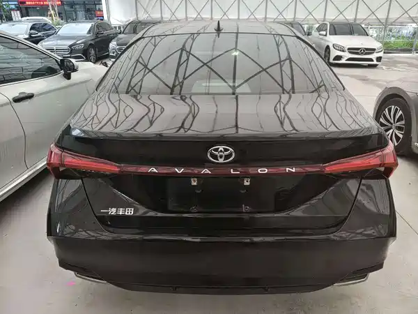 Toyota Avalon 2022