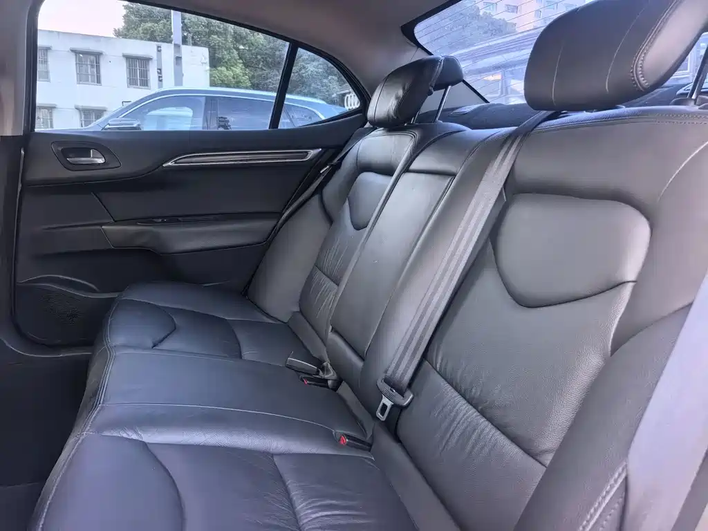Citroën C4L 2015 — фото 14
