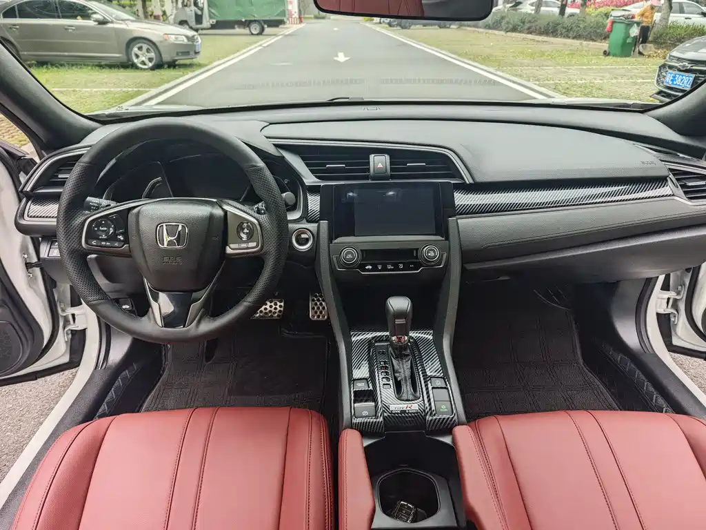 Honda Civic 2023 — фото 11