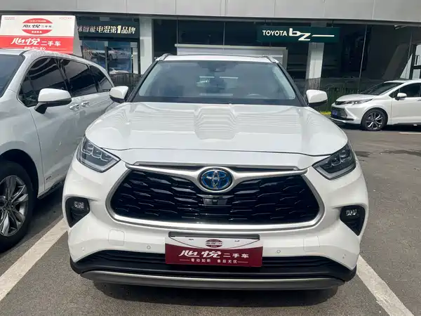Toyota Highlander 2021