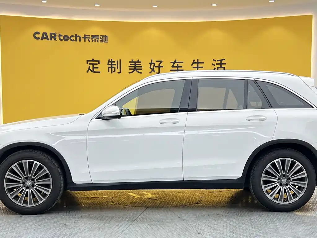 Mercedes-Benz GLC 2016 — фото 25