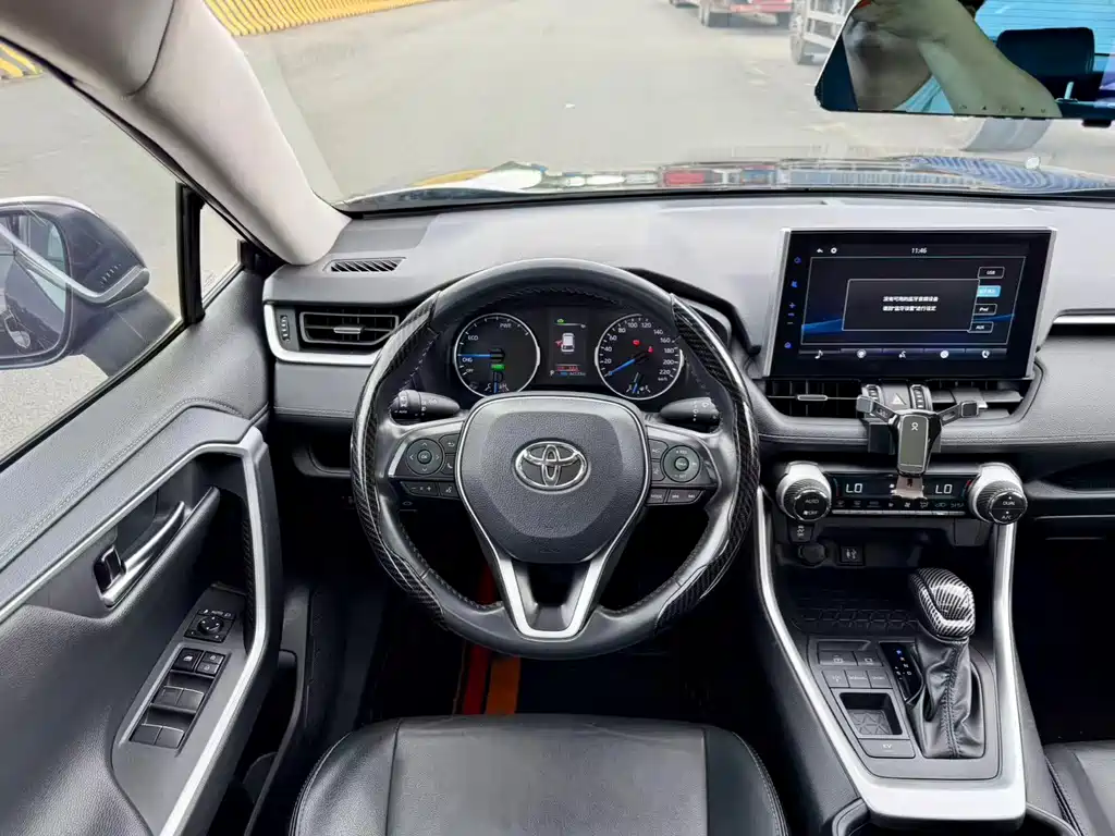 Toyota Wildlander 2022 — фото 14