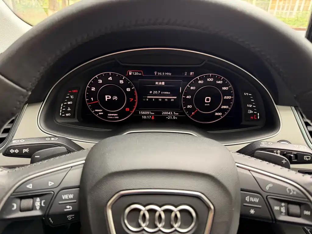 Audi Q7 2016 — фото 16