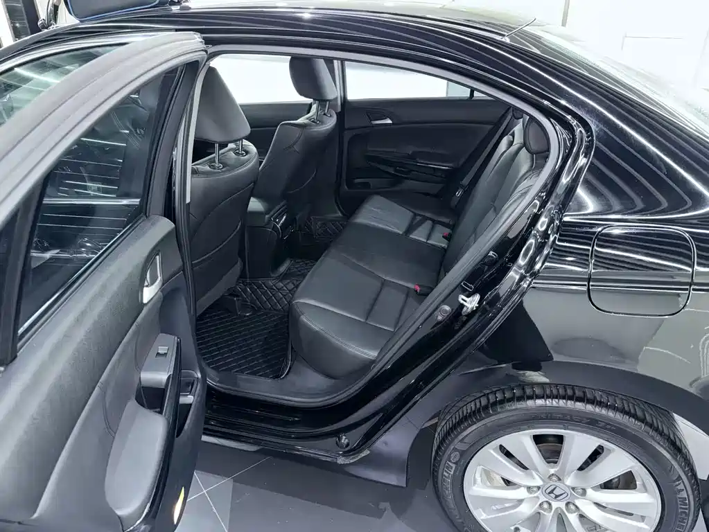 Honda Accord 2013 — фото 11