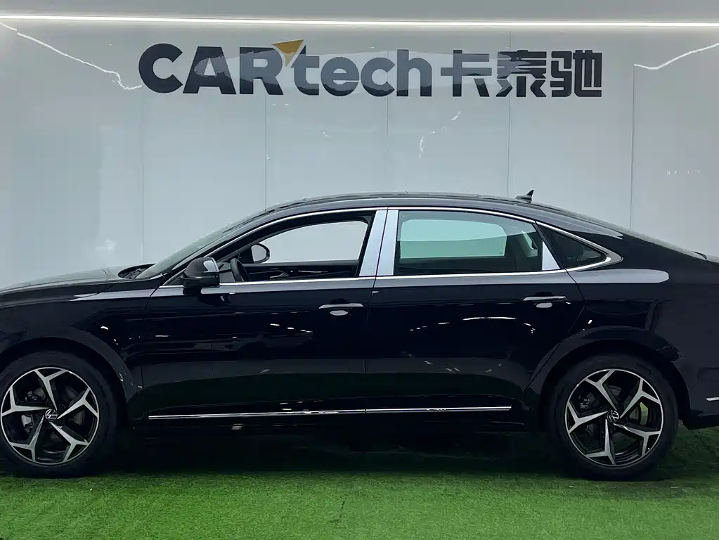 Volkswagen Passat — фото 5