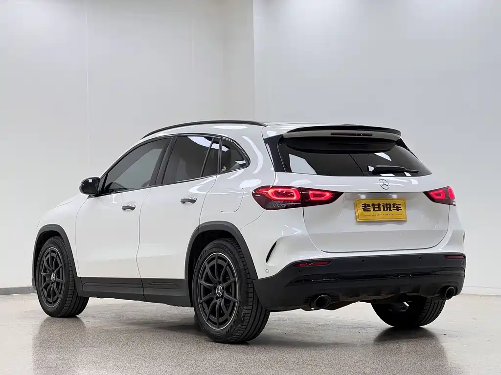 Mercedes-Benz GLA AMG 2022 — фото 9