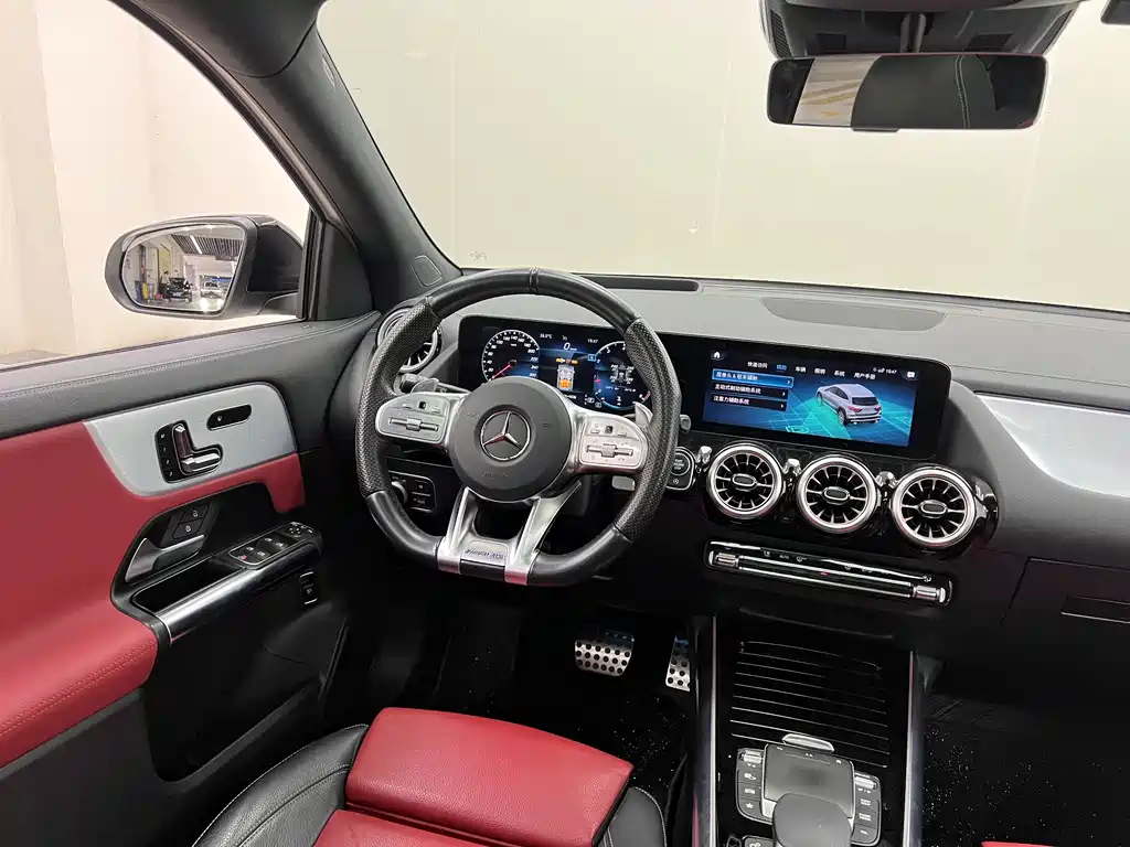 Mercedes-Benz GLA AMG 2022 — фото 22