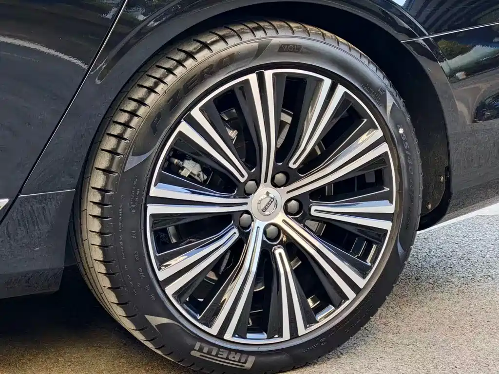 Volvo S90 2023 — фото 15