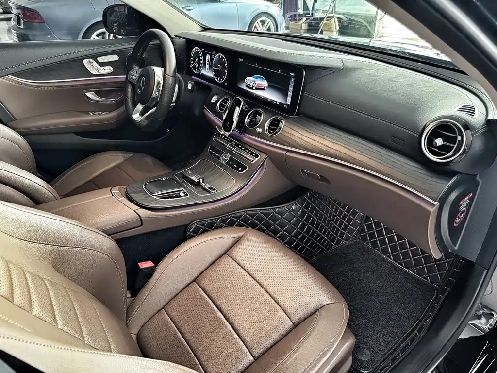Mercedes-Benz E-Class 2020 — фото 12