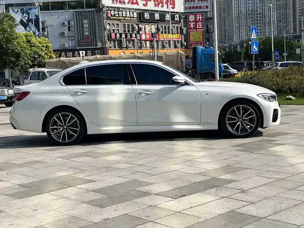 BMW 3 Series 2020