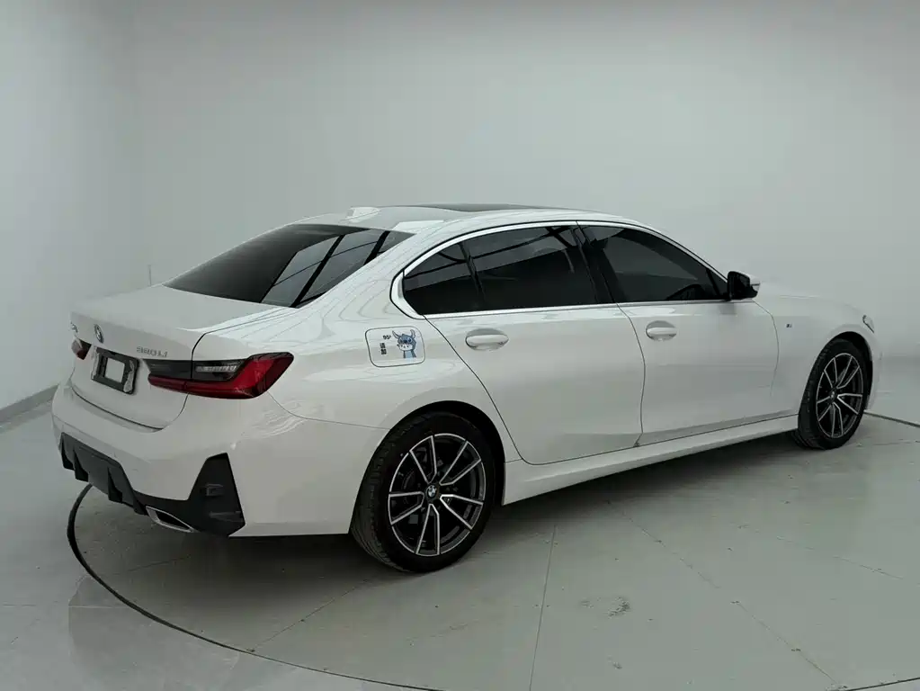 BMW 3 Series 2023